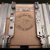 Imagen chasis más caja de embalaje y tornillos